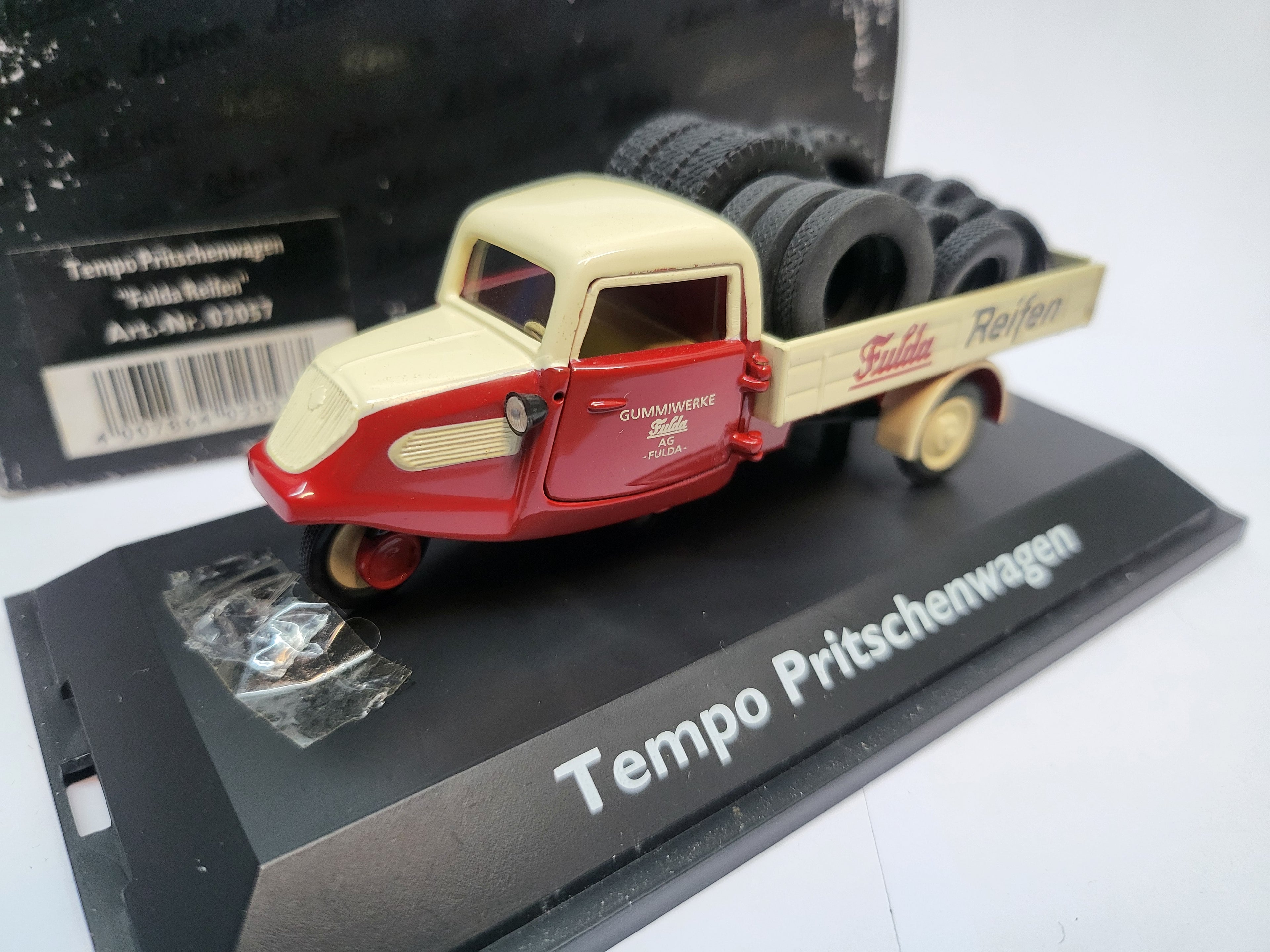 Schuco Tempo Pritschenwagen - Fulda Banden - 1:43 - Limited Edition