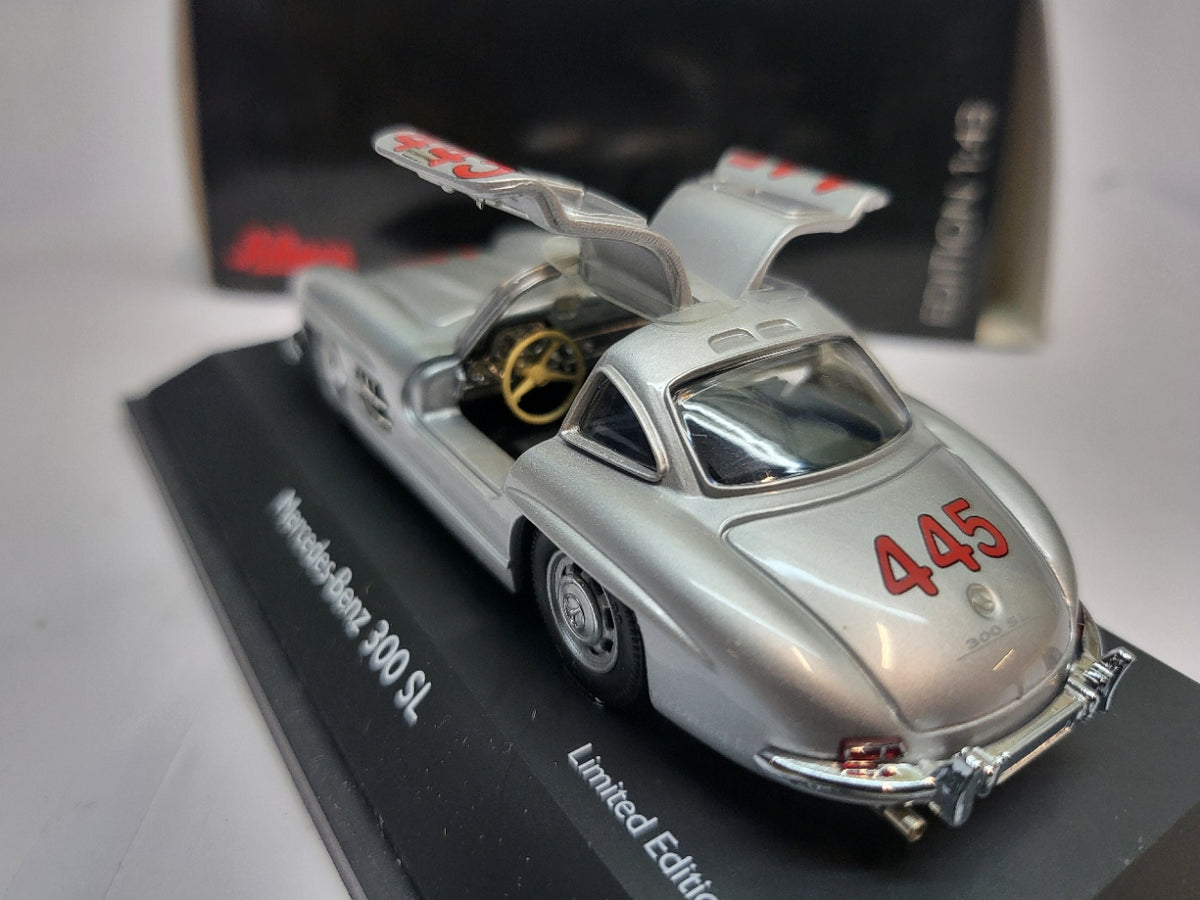Schuco Mercedes-Benz 300 SL Vleugeldeur #445 Mille Miglia 1955 - Schaal 1:43