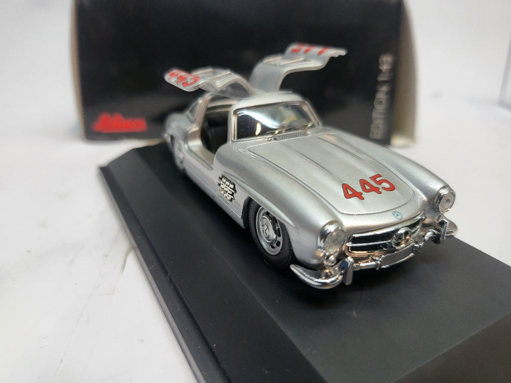 Schuco Mercedes-Benz 300 SL Vleugeldeur #445 Mille Miglia 1955 - Schaal 1:43
