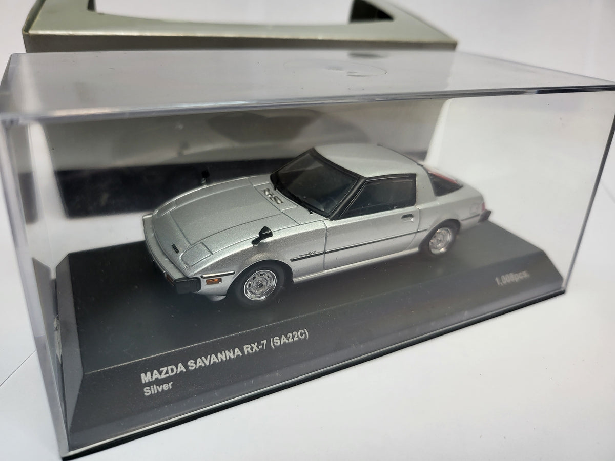 Kyosho Mazda RX-7 Savanna Zilver 1978 - Schaal 1:43 - Limited Edition