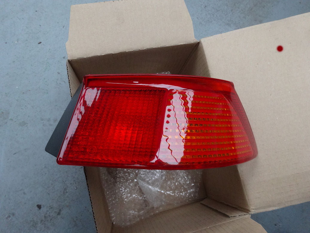 ALFA ROMEO 145 06/94-02/99 ACHTERLICHT buiten zijde (rechts)