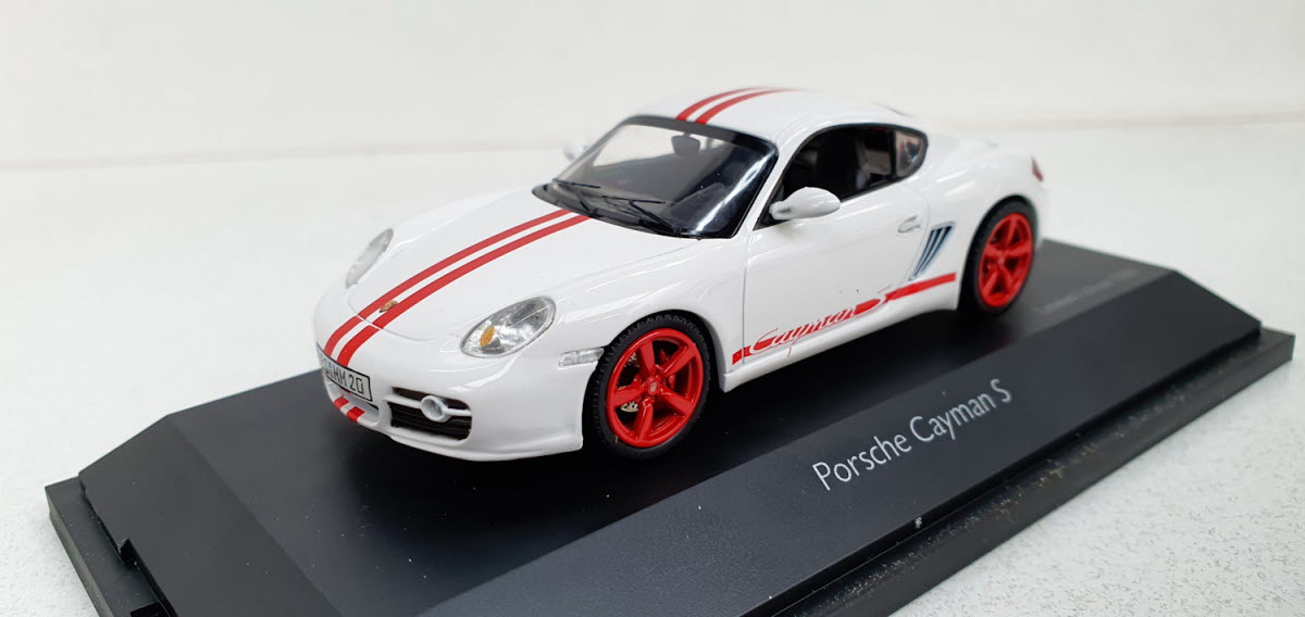 Schuco Porsche Cayman S Wit/Rood - Schaal 1:43
