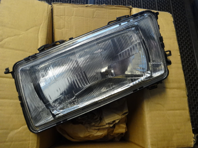 AUDI 80 10/86-10/91 Koplamp H4 man/elektr.verst. Links