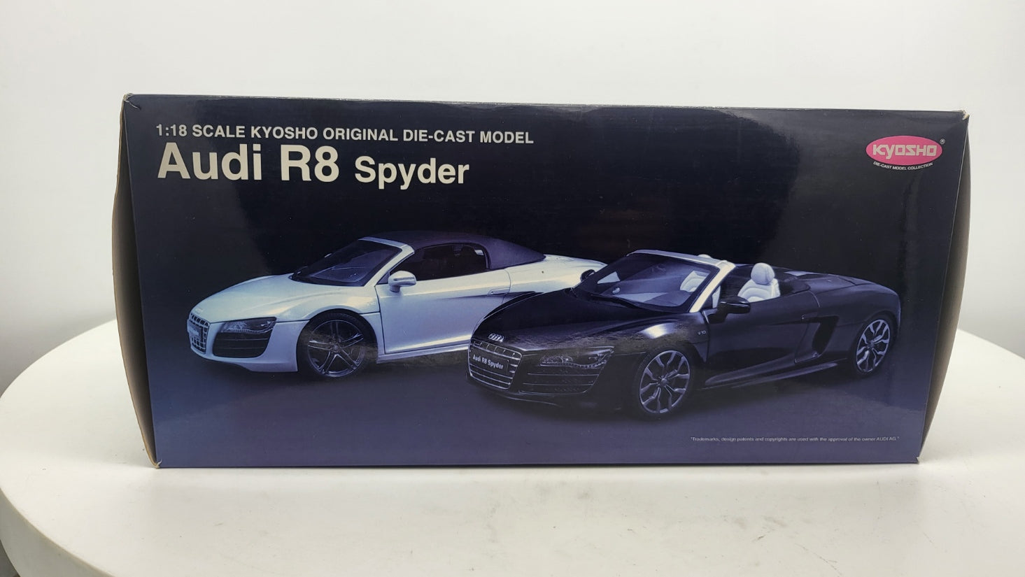 Audi R8 Spyder Phantom Black Kyosho 1:18