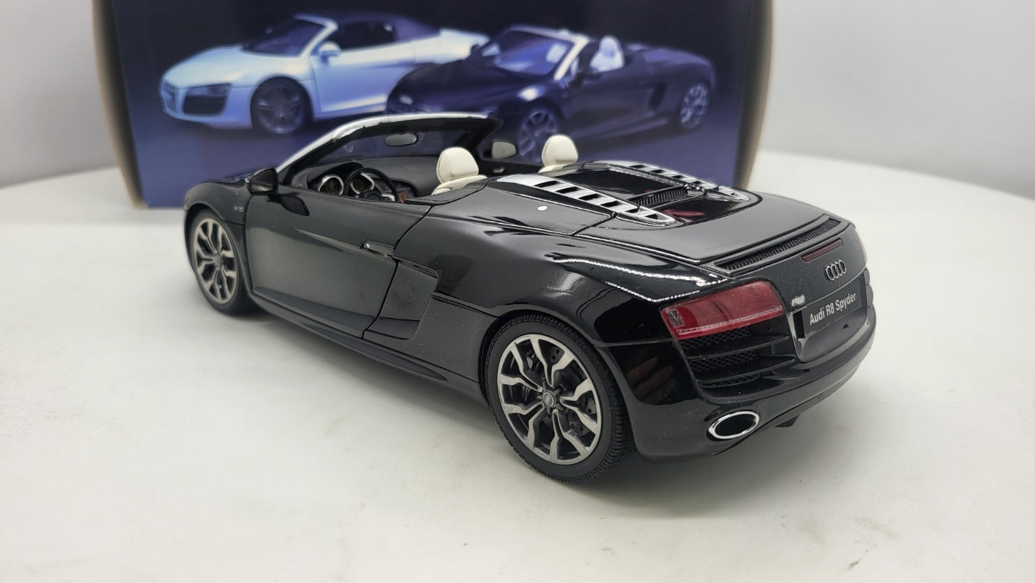 Audi R8 Spyder Phantom Black Kyosho 1:18