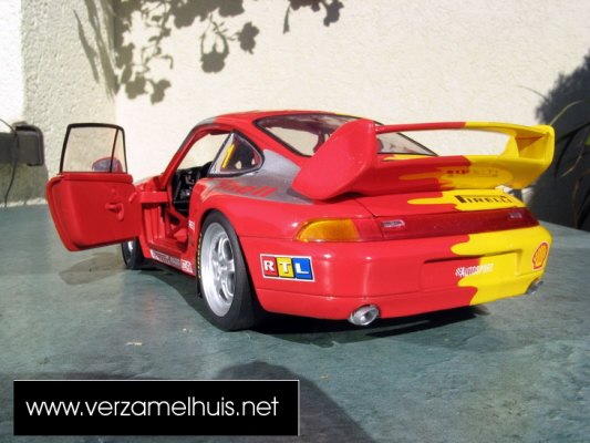 UT Models Porsche 911 993 RSR Clubsport V.I.P. Car - Schaal 1:18