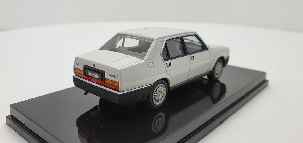 Pego Alfa Romeo 90 Wit (145514) - 1:43