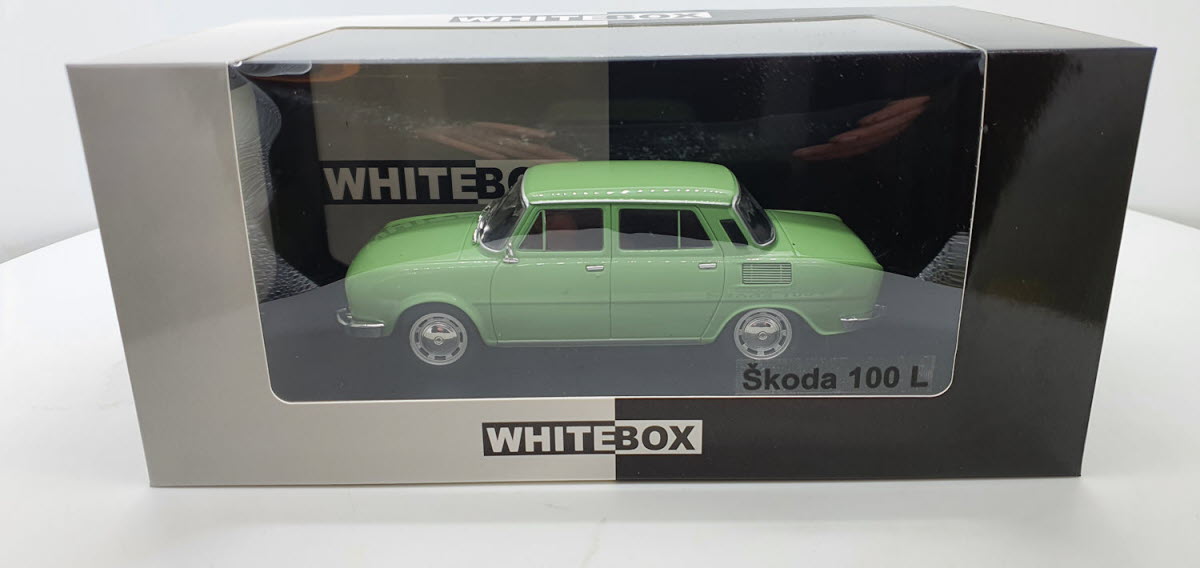 Whitebox Skoda 100L Groen 1969 - Schaal 1:24