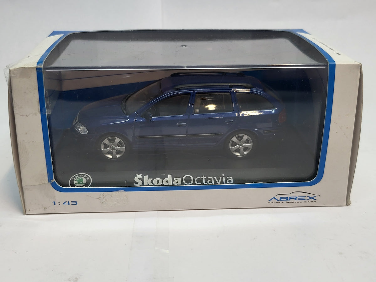 Abrex Skoda Octavia Stationwagon in Deep Blue Sea Metallic 2004 - Schaal 1:43