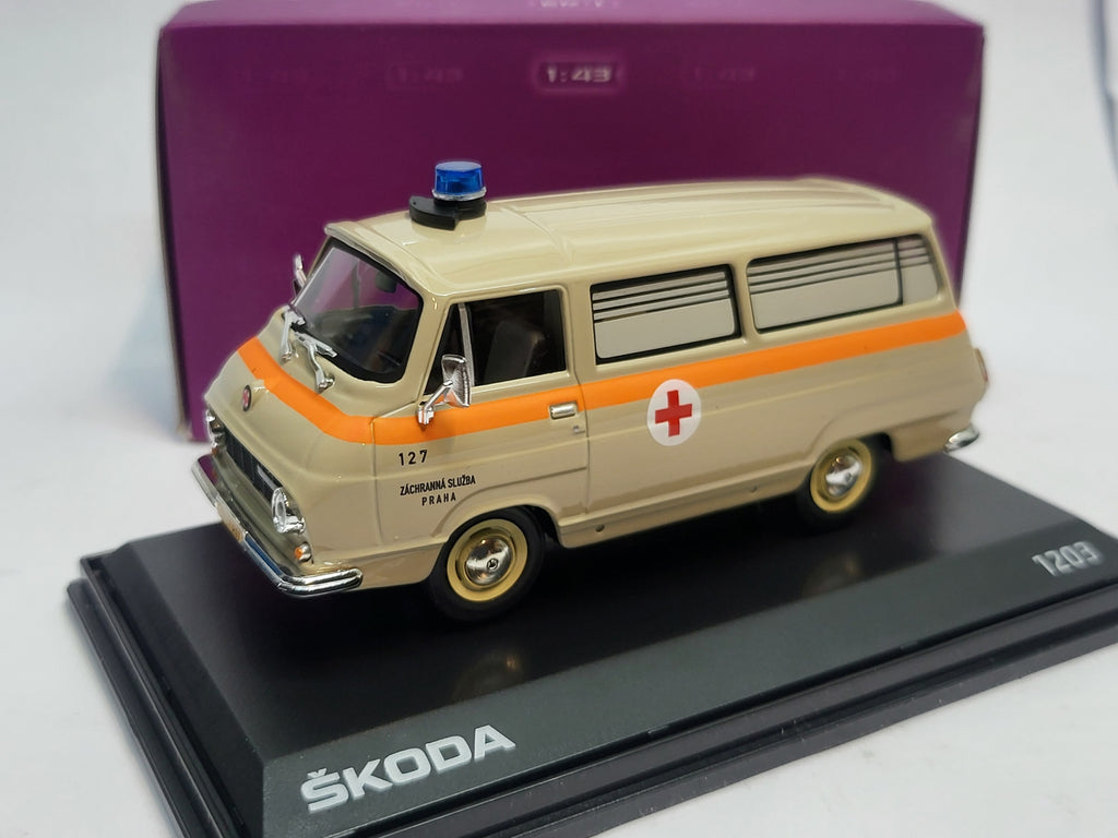 Abrex Skoda 1203 Ambulance Beige 1974 - Schaal 1:43