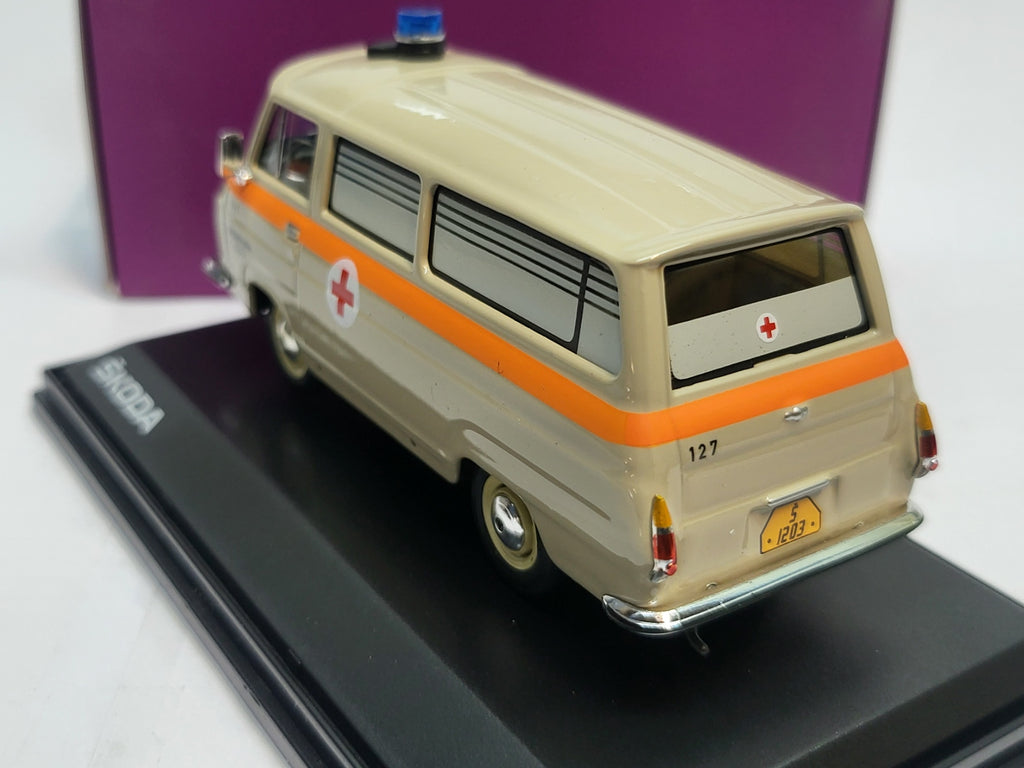 Abrex Skoda 1203 Ambulance Beige 1974 - Schaal 1:43