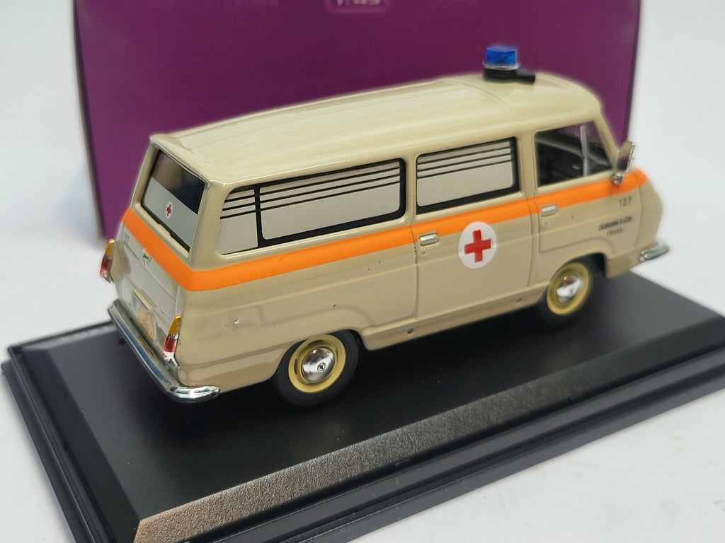 Abrex Skoda 1203 Ambulance Beige 1974 - Schaal 1:43