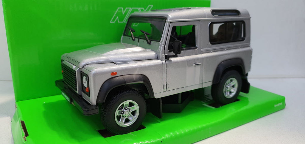 Land Rover Defender Zilver 1990 Welly 1:24