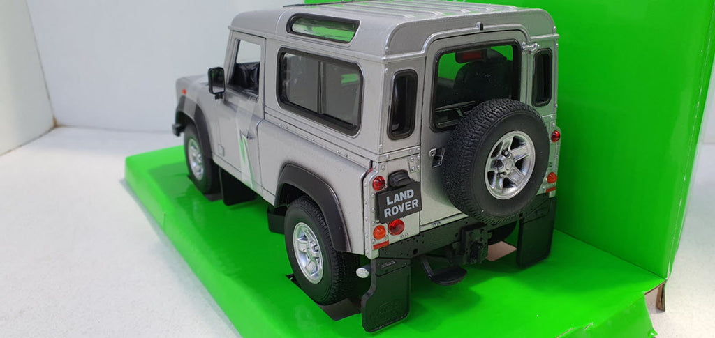Land Rover Defender Zilver 1990 Welly 1:24