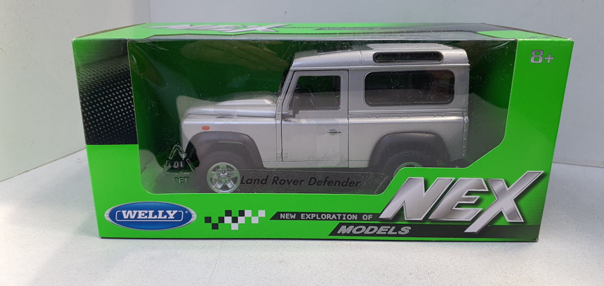 Land Rover Defender Zilver 1990 Welly 1:24