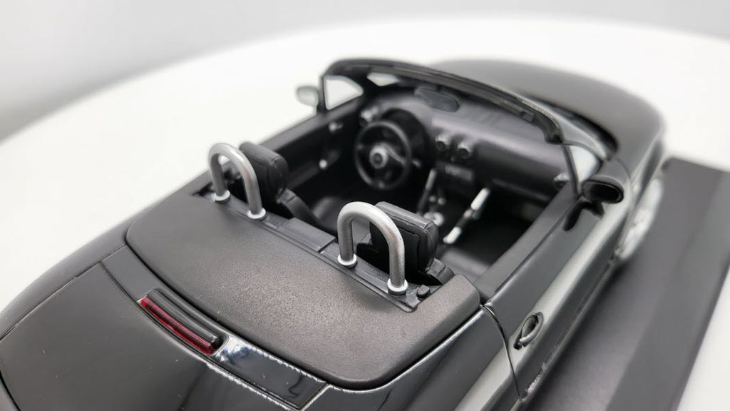 Audi TT Roadster zwart 1999 Minichamps 1:18