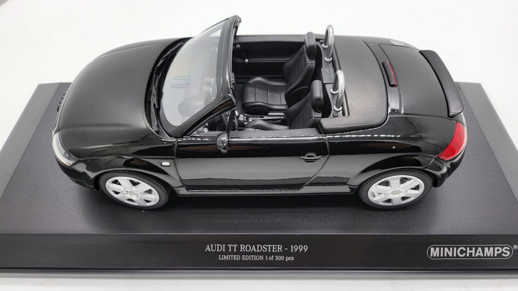 Audi TT Roadster zwart 1999 Minichamps 1:18