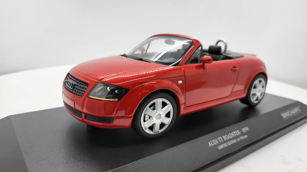 Audi TT Roadster rood 1999 Minichamps 1:18