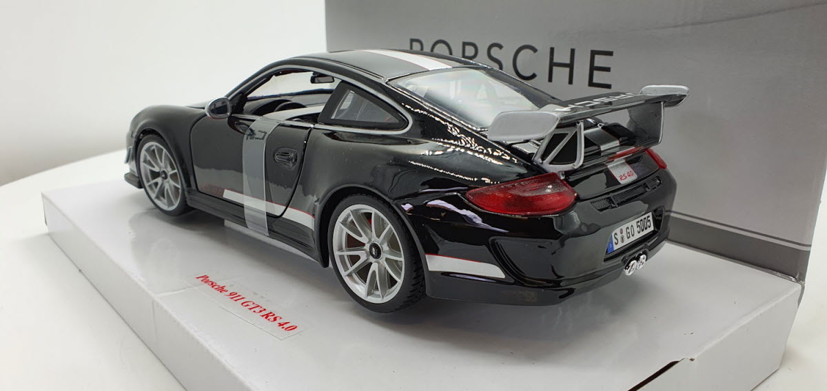Bburago Porsche 911 GT3-RS 4.0 Black - Schaal 1:18