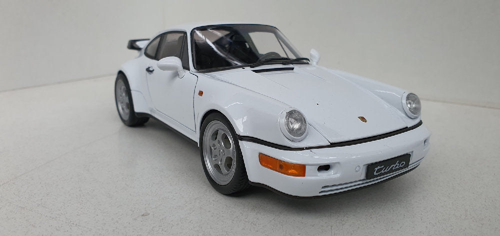 Welly: Porsche 911 (964) Turbo Wit - Schaal 1:18