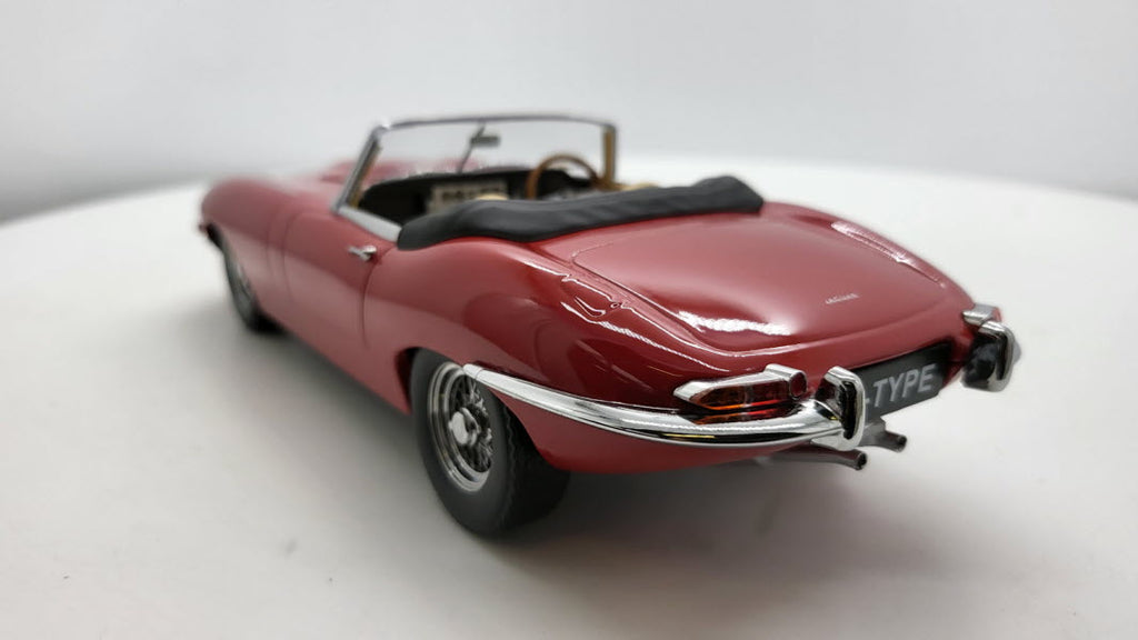 Jaguar E-Type Serie 1 Cabriolet Rood 1961 - KK-Scale 1:18