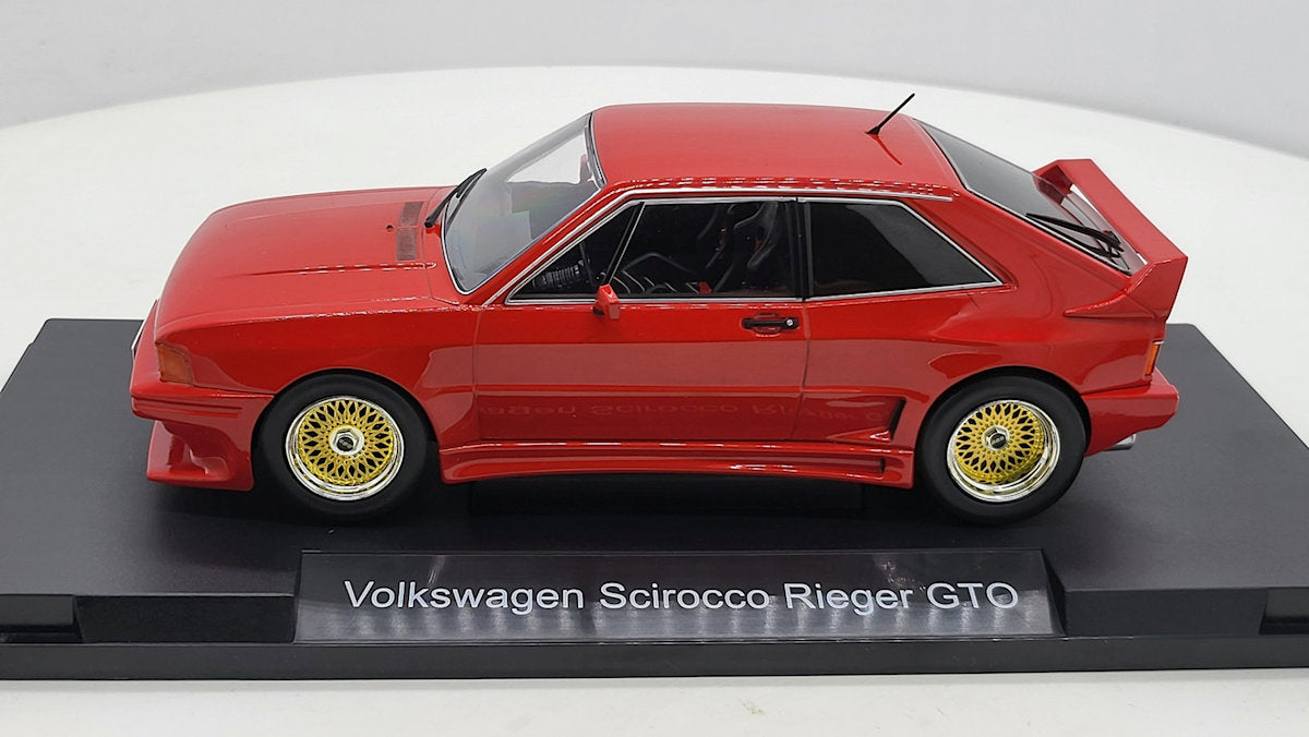 MCG: Volkswagen Scirocco Rieger GTO Rood (1980) - Schaal 1:18