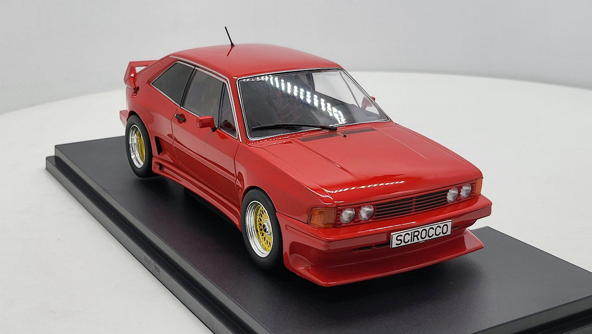 MCG: Volkswagen Scirocco Rieger GTO Rood (1980) - Schaal 1:18