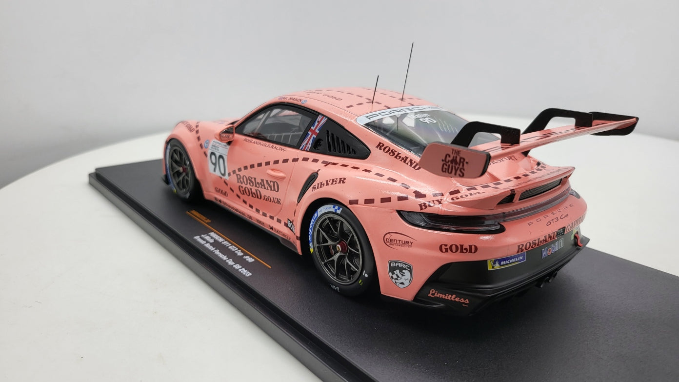 IXO: Porsche 911 GT3 Cup - Brands Hatch 2023 #90 J.Malin - Schaal 1:18