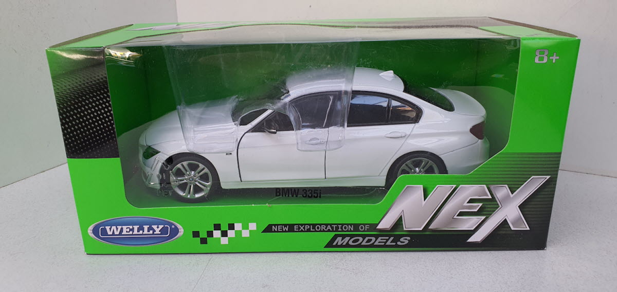 Welly BMW 335i (F30) Wit 2013 Sedan 1:24