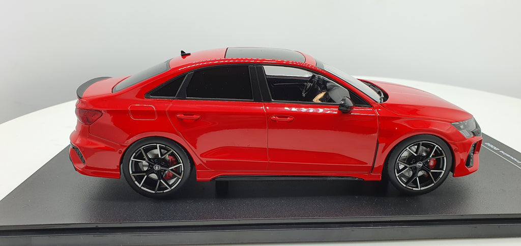 Audi RS3 Limousine 2022 Rood MCG 1:18