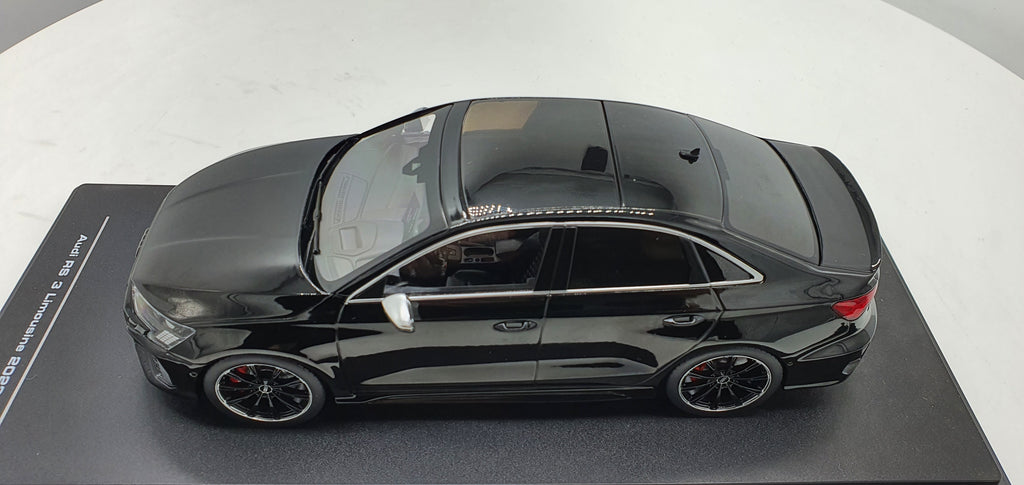 Audi RS3 Limousine 2022 Zwart MCG 1:18