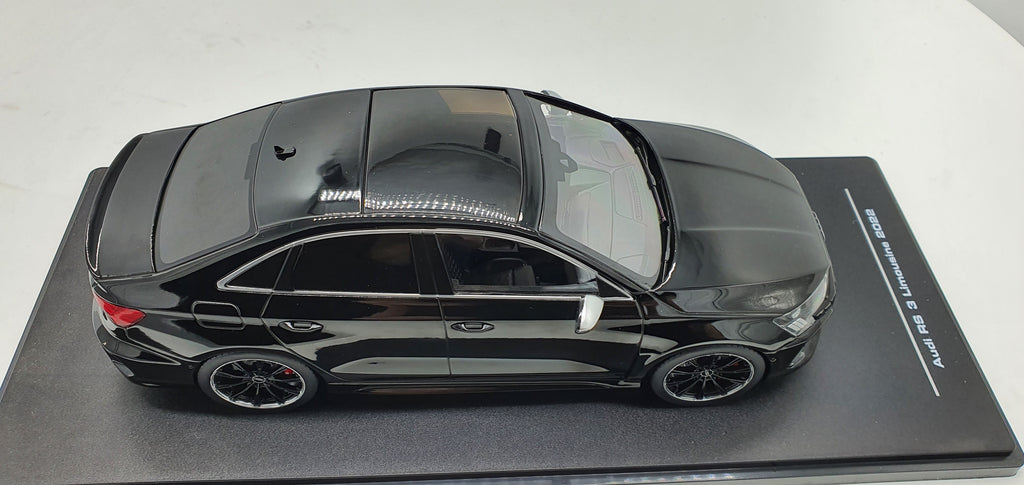 Audi RS3 Limousine 2022 Zwart MCG 1:18