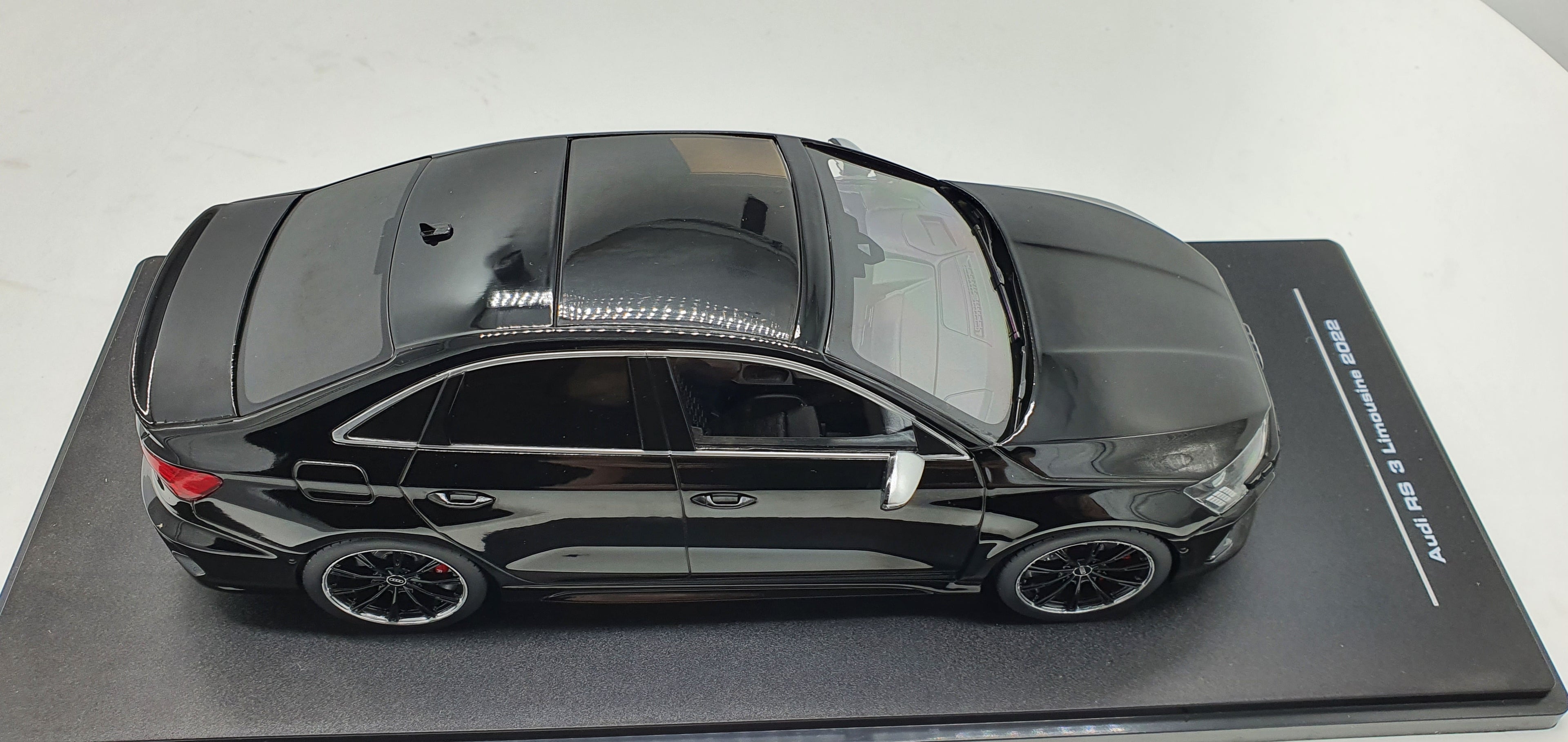 Audi RS3 Limousine 2022 Zwart MCG 1:18
