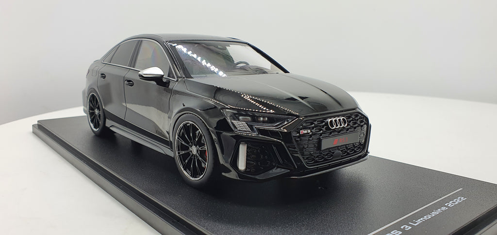 Audi RS3 Limousine 2022 Zwart MCG 1:18
