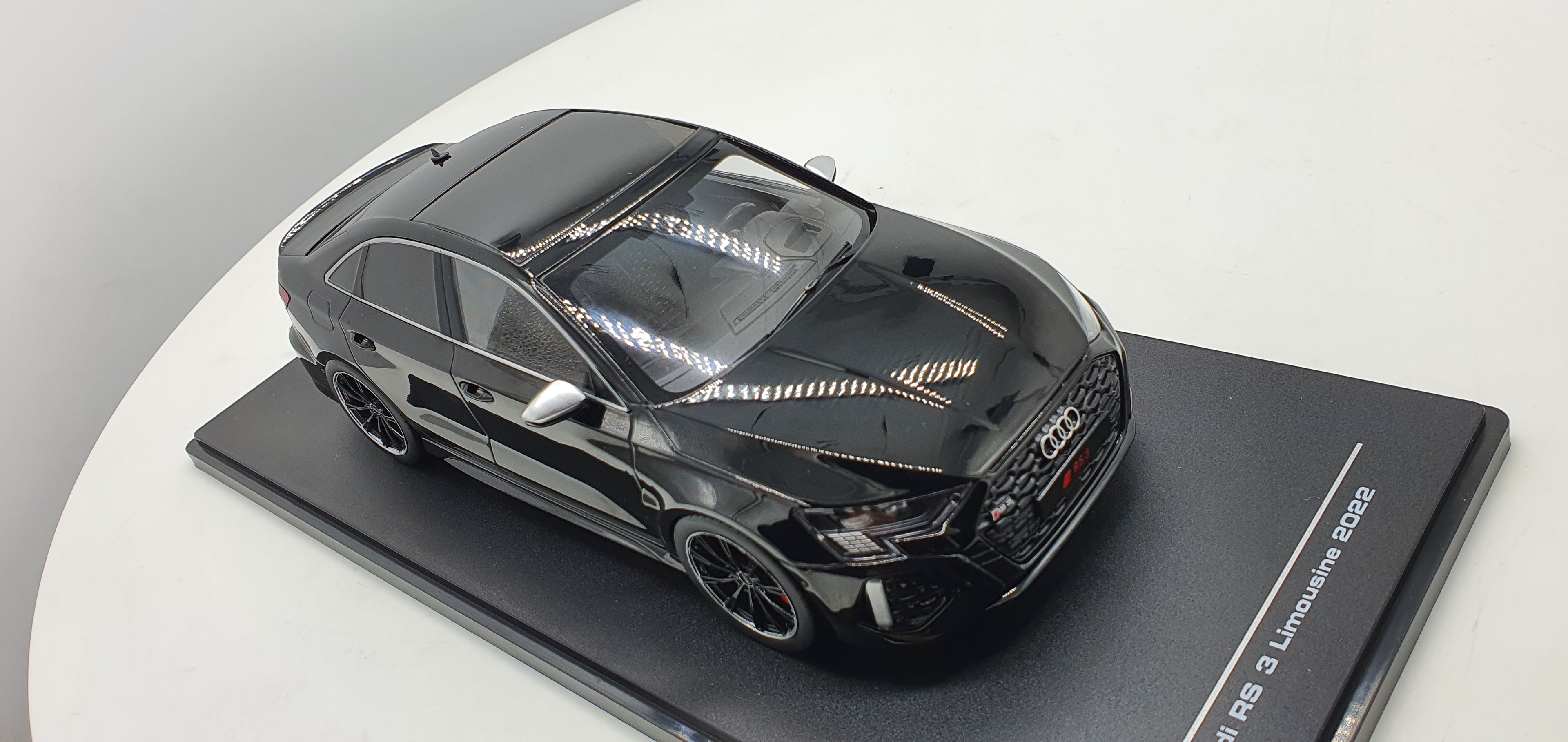 Audi RS3 Limousine 2022 Zwart MCG 1:18