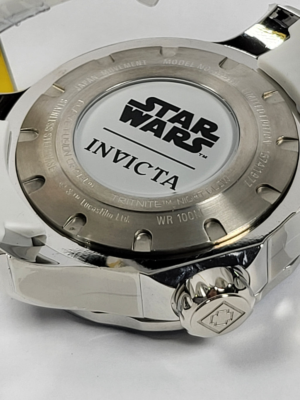 Invicta Star Wars R2-D2 Heren Model 32518 - Herenhorloge Quartz