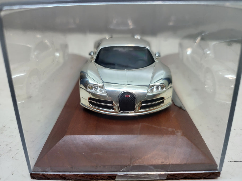 Atlas Bugatti Veyron Zilver - Schaal 1:43