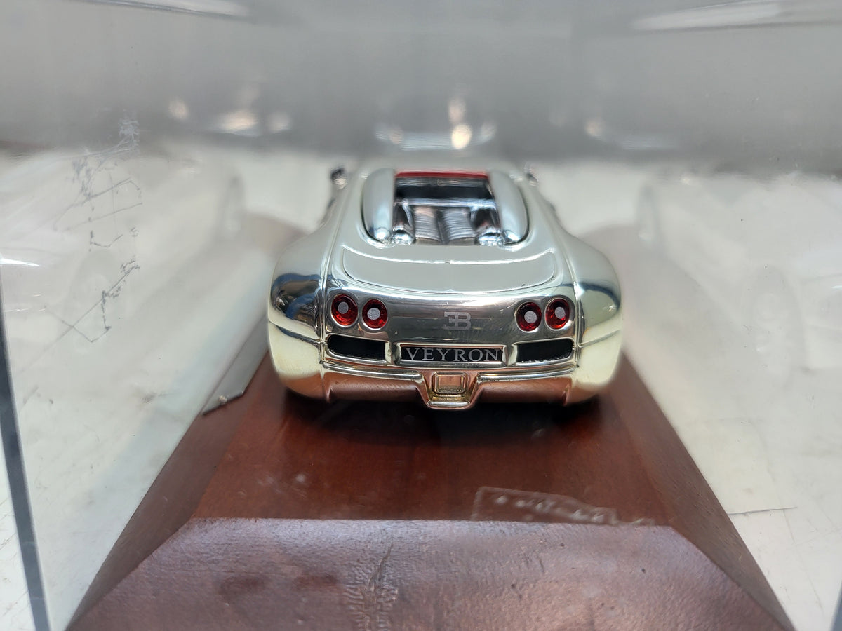 Atlas Bugatti Veyron Zilver - Schaal 1:43