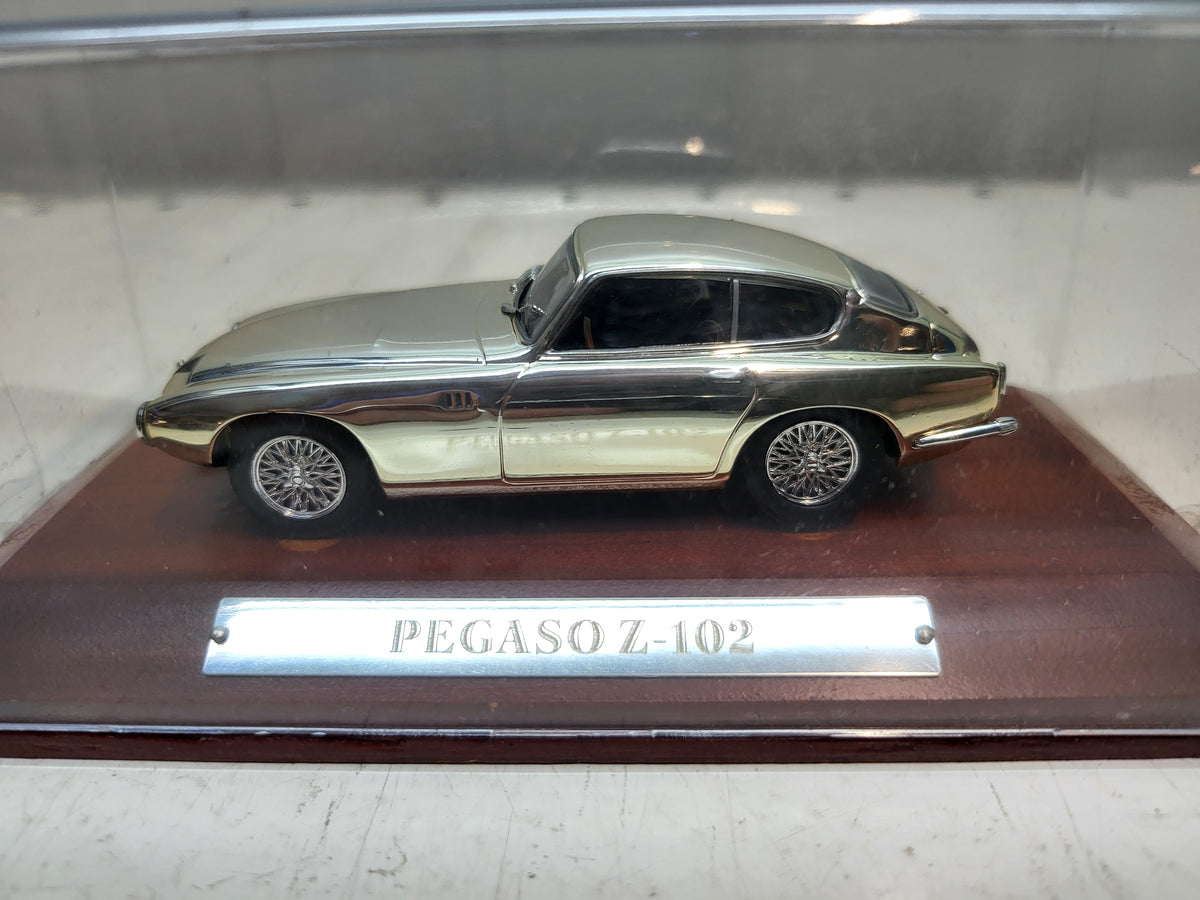 Atlas Pegaso Z-102 Zilver/Chrome - Schaal 1:43