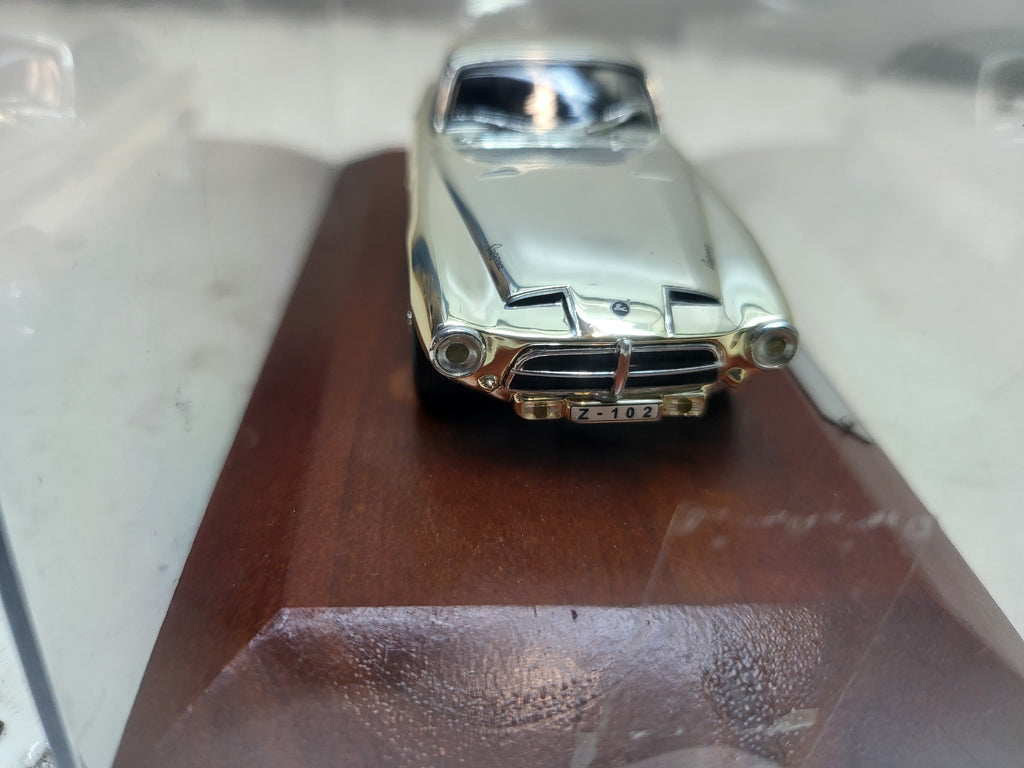 Atlas Pegaso Z-102 Zilver/Chrome - Schaal 1:43