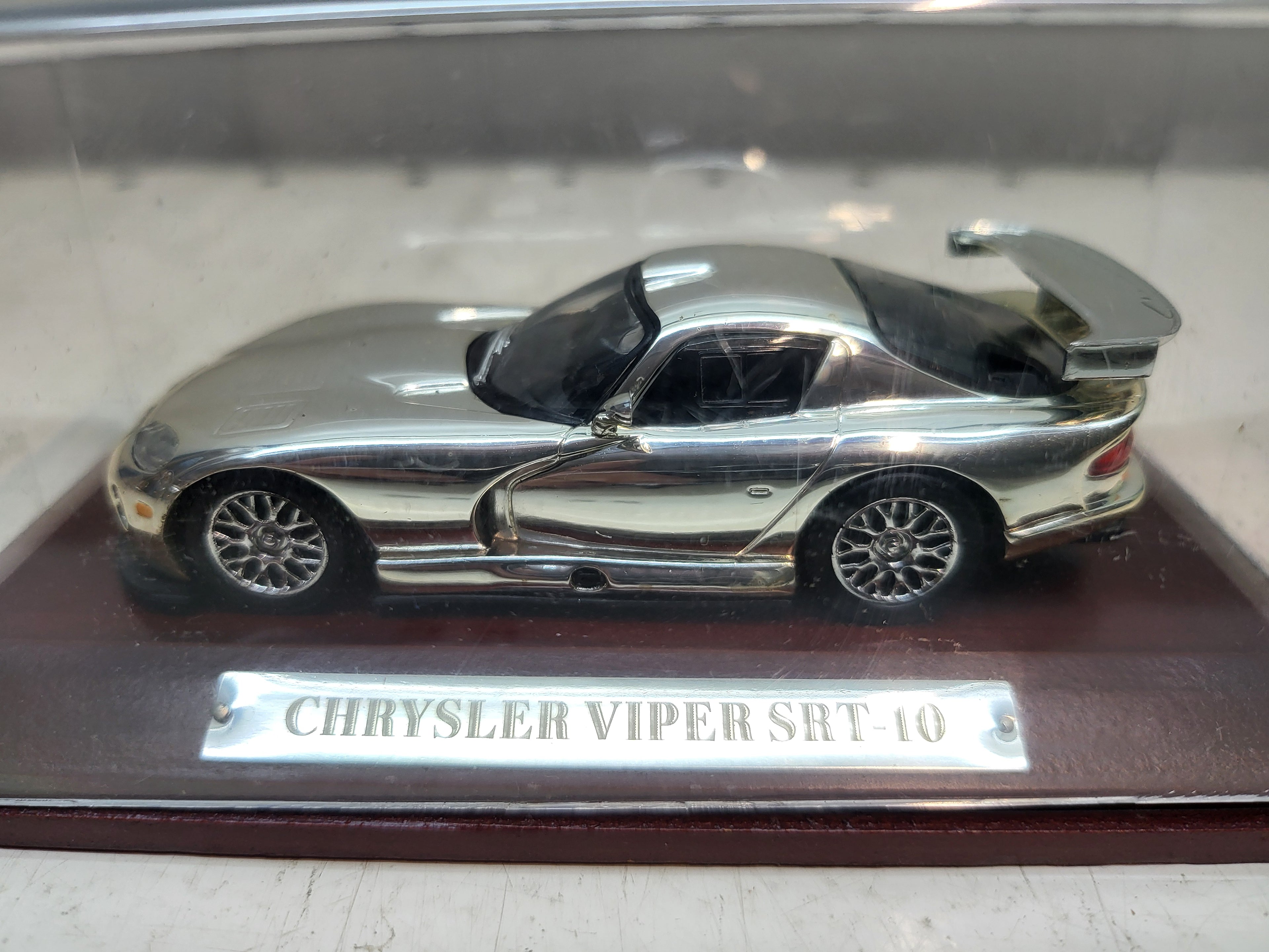 Atlas Chrysler Viper SRT-10 Zilver/Chrome - Schaal 1:43