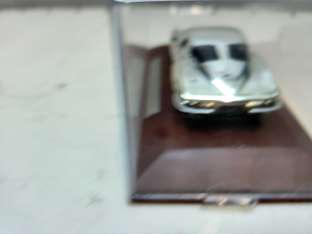 Atlas Chevrolet Corvette Sting Ray - Zilver/Chrome - Schaal 1:43