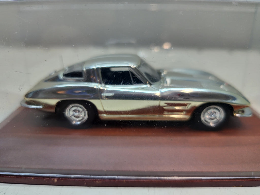 Atlas Chevrolet Corvette Sting Ray - Zilver/Chrome - Schaal 1:43