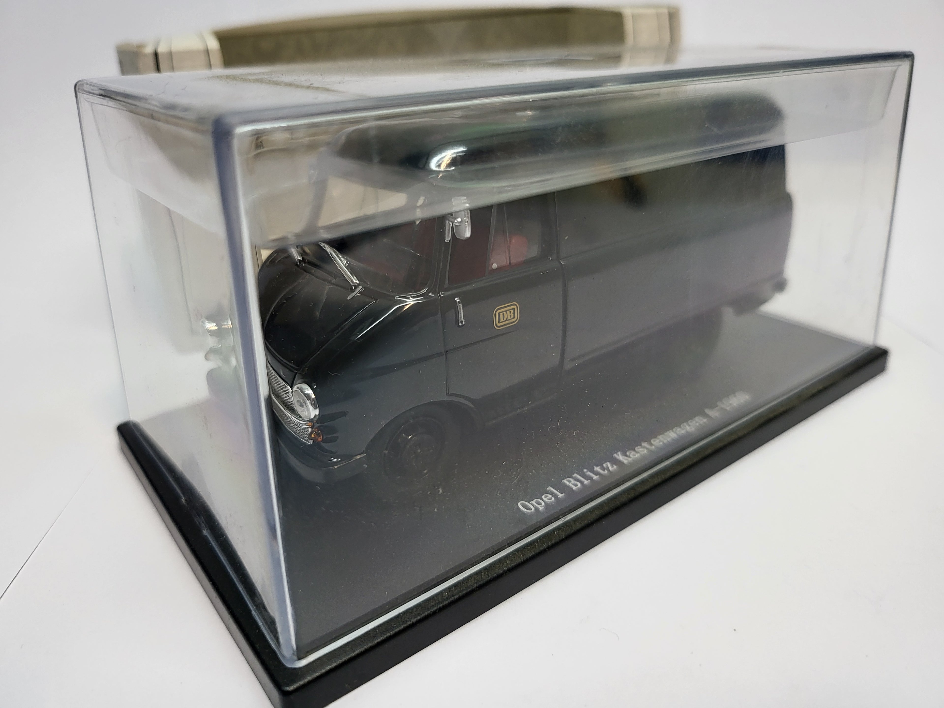 Brekina Opel Blitz Kastenwagen A-1960 - Schaal 1:43