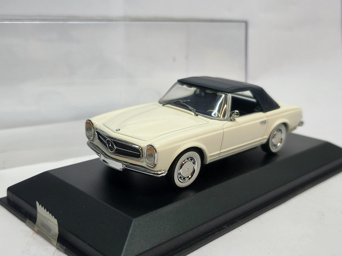Minichamps Mercedes-Benz SL Pagode Crème met Zwart Dak - 1:43