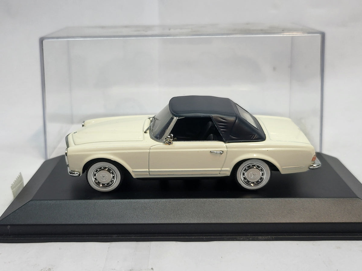 Minichamps Mercedes-Benz SL Pagode Crème met Zwart Dak - 1:43