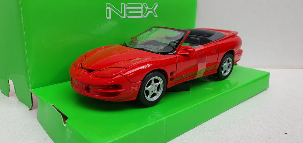 Welly: Pontiac Firebird Rood 2001 - Schaal 1:24
