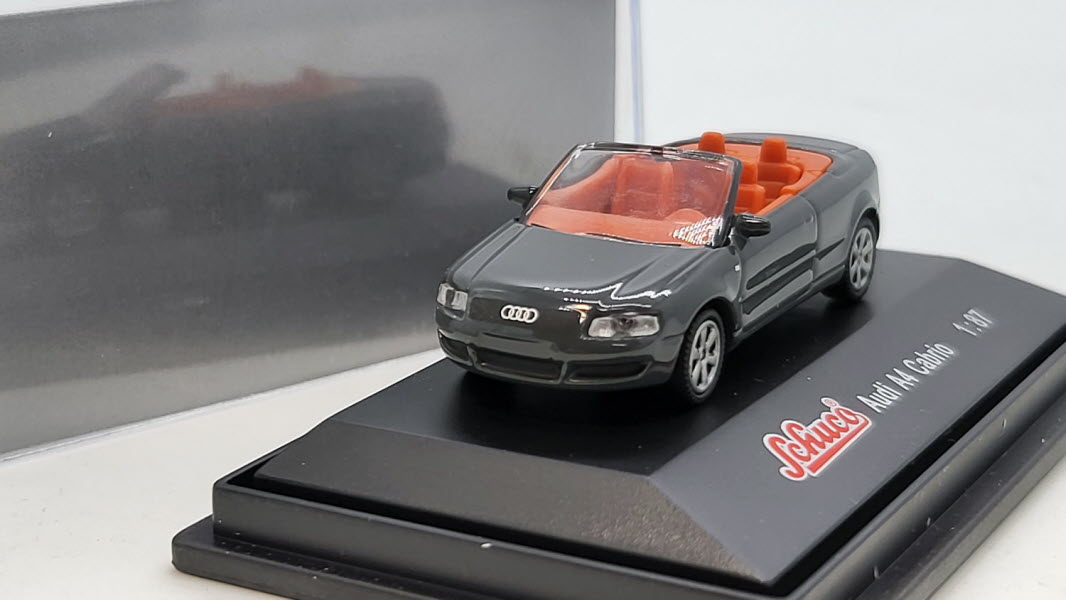 Audi A4 Cabriolet Donkergrijs - Schuco 1:87
