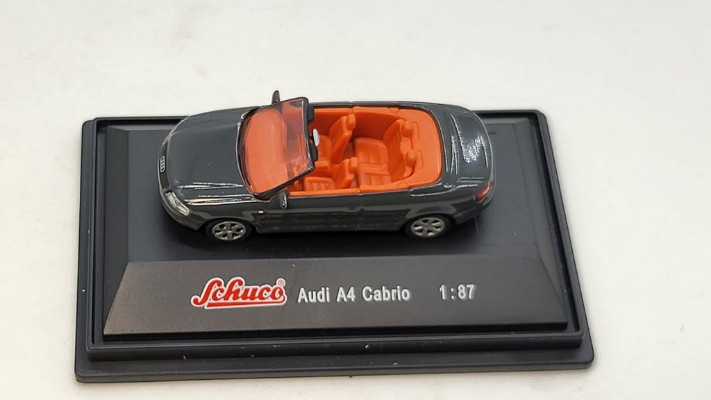 Audi A4 Cabriolet Donkergrijs - Schuco 1:87