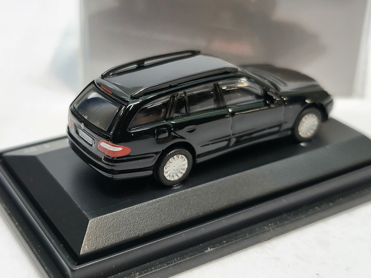 Mercedes-Benz E-Klasse T-Modell Zwart - Schuco 1:87